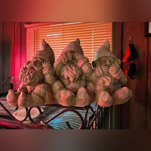 Wise Gnome Trio Statue